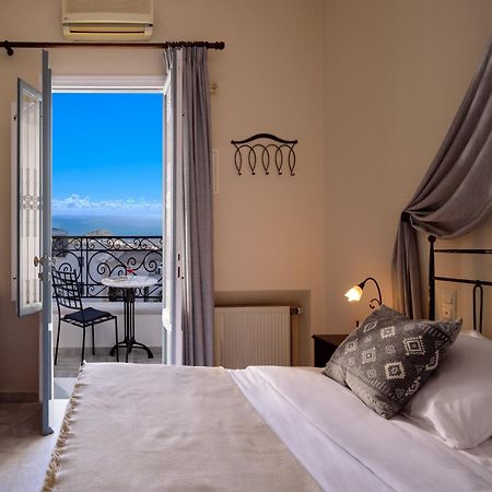 Ikio Concept Santorini Hotel Pyrgos Kallistis Luaran gambar