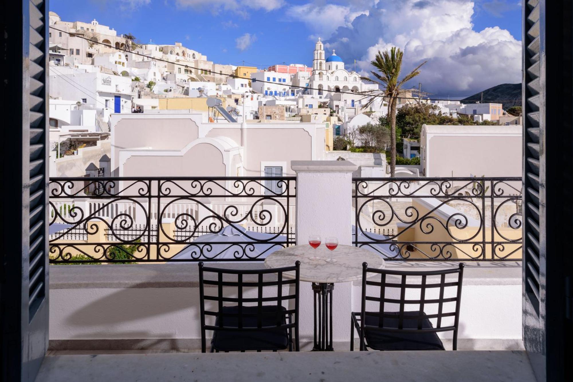 Ikio Concept Santorini Hotel Pyrgos Kallistis Luaran gambar