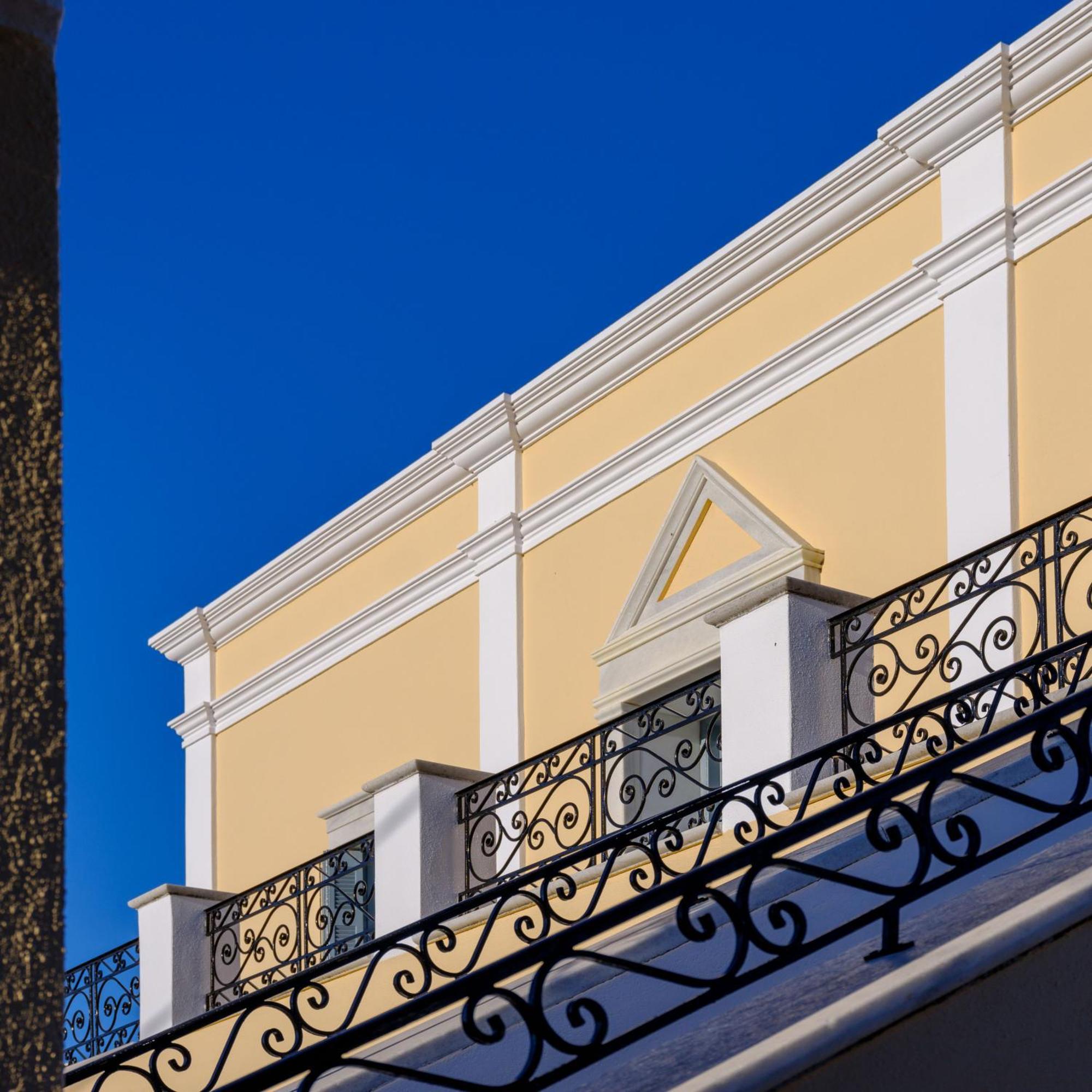 Ikio Concept Santorini Hotel Pyrgos Kallistis Luaran gambar